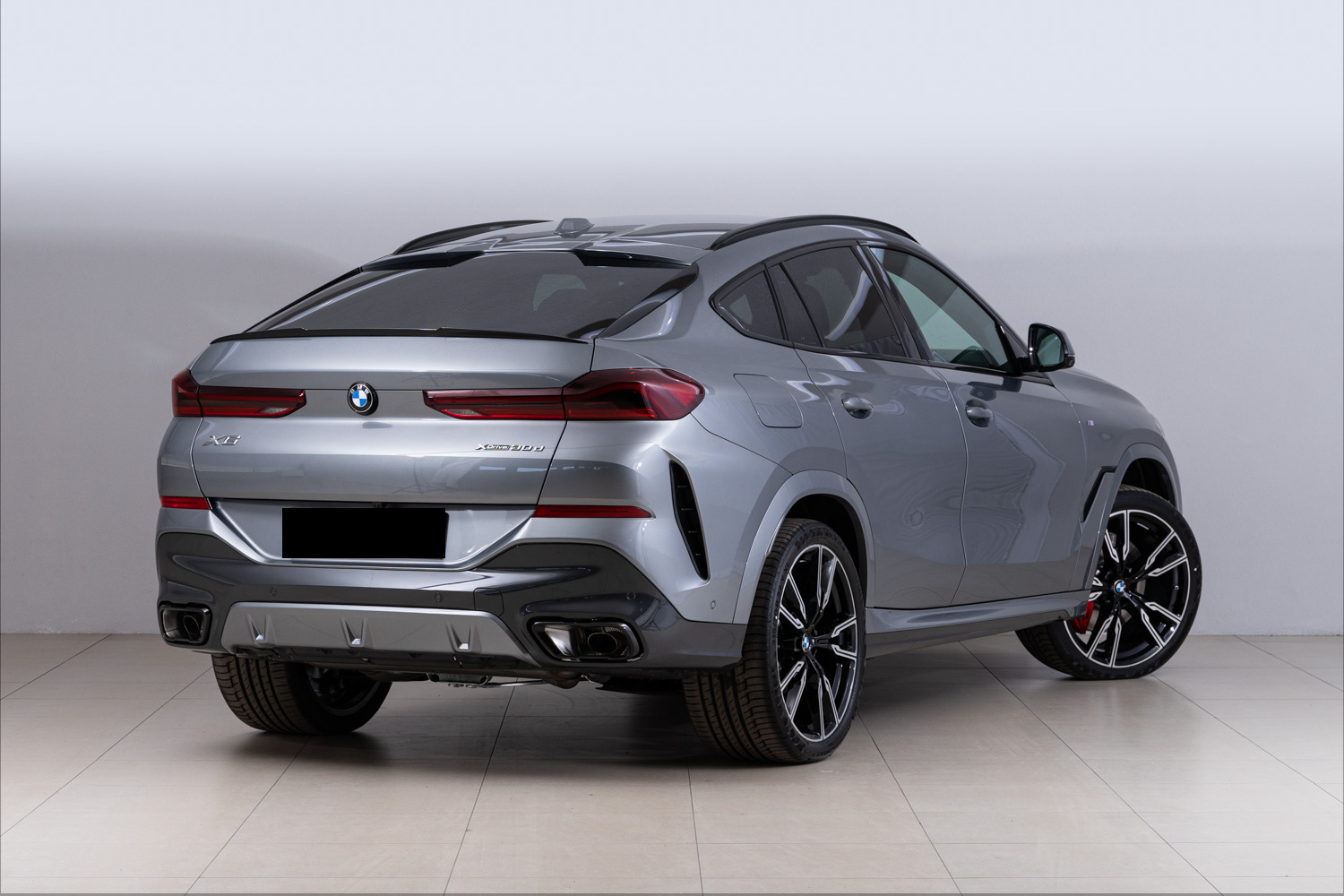 BMW X6 30d xDrive Mpaket | facelift | skladem | nové české auto | luxusní světlý interiér | super výbava | skvělá cena | ihned k předání | nákup online | AUTOiBUY.com